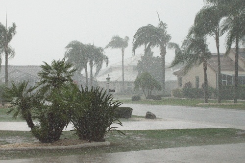 florida-summertime-downpour-2022-10-31-09-26-03-utc-1